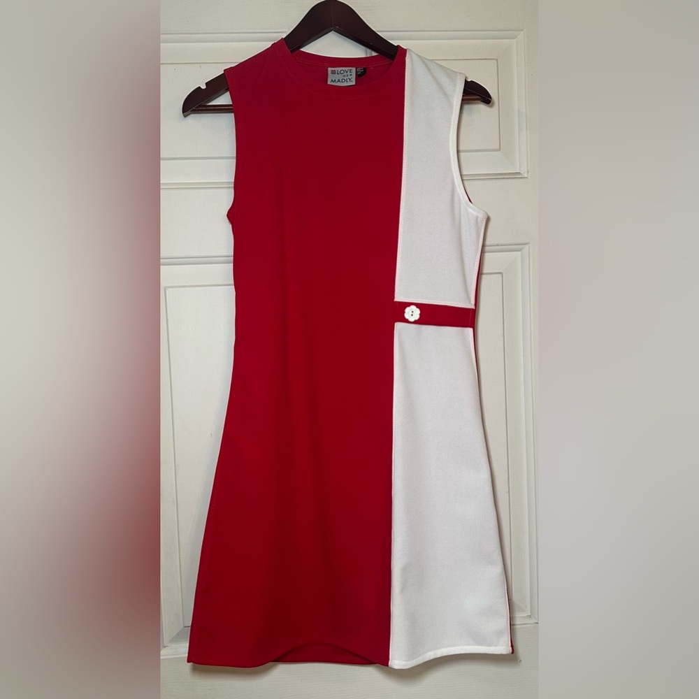 Chic Red and White Mini Dress‎